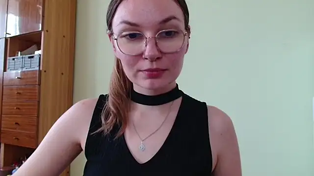 LooveELLYx webcam