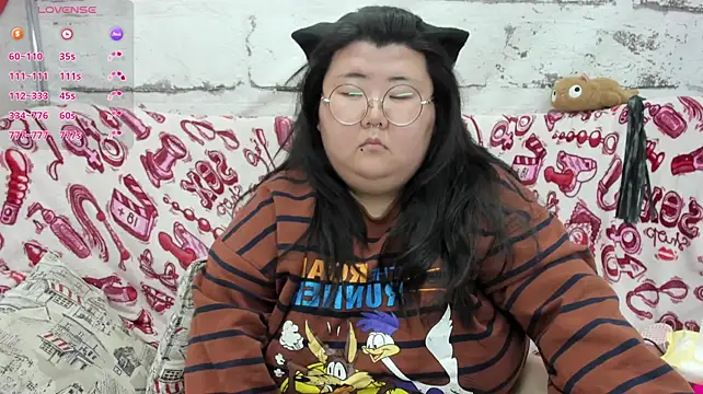 Nadine_asian webcam