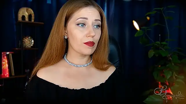 MissBeverlyMills webcam