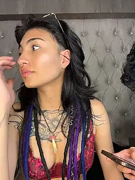 Velvet_Mysstic webcam