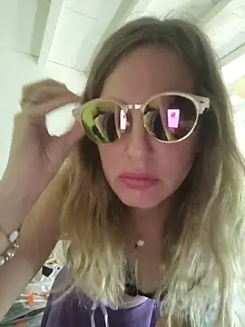 Frenchgirl webcam