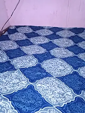 Zoya_Aura webcam