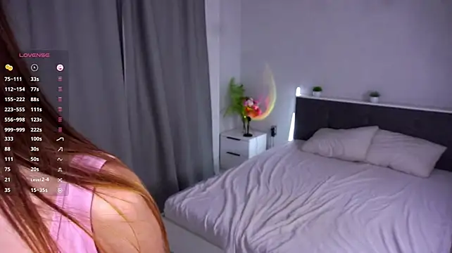 FeleciaSlowey live cam on StripChat