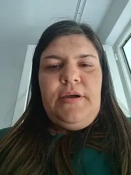 IONY_ELLA_MATT webcam