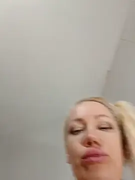 SofiaJoy webcam