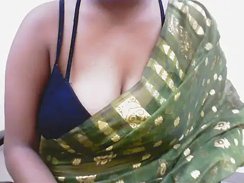 LovingPihu webcam
