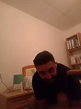 Activazo1998 webcam