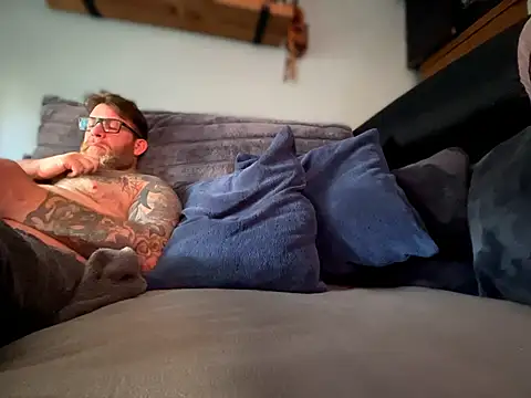 Tattooednakedguy webcam