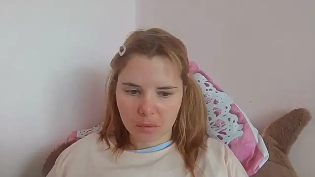 HornyElena webcam
