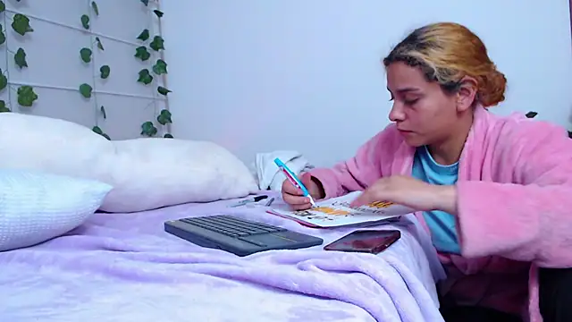Sarabubbie webcam