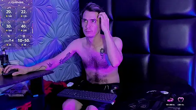 MikeSlav3 webcam