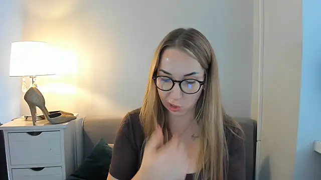 AriaDesire webcam