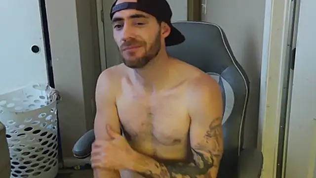 Huntzg23 webcam