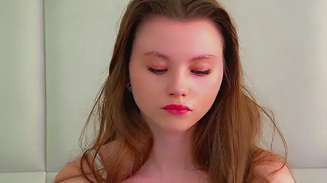 KeiraAsti webcam