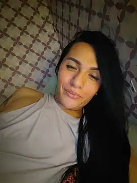 Yourbabyshane webcam