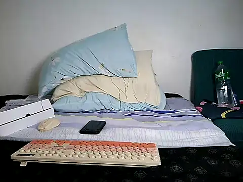 nhayasquirt webcam