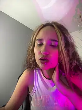 bella_vibess_s webcam