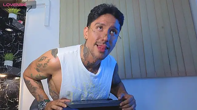 MR_EITHAN webcam