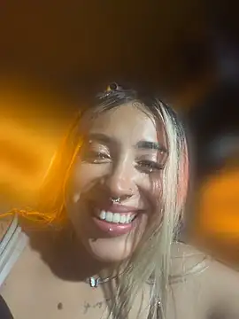 ManuelaVeeleez webcam