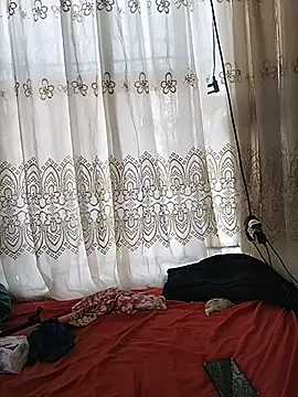 JuicyHoney_01 webcam