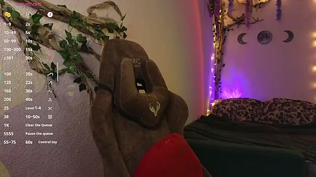 Elfie_Agatha webcam