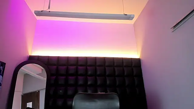 Chloe_Crysstal webcam