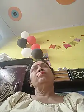 kanikaa143 webcam