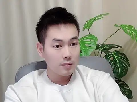 leihuu678 webcam