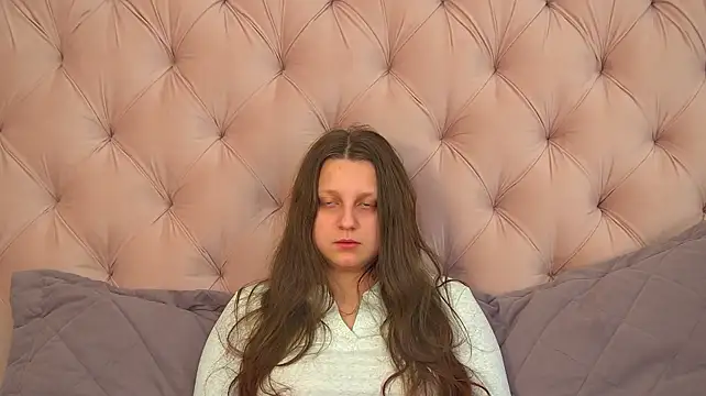 MaryMarmont webcam