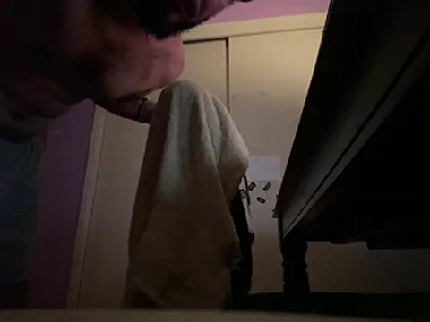 ajfuckinbusts webcam