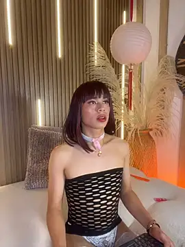 Chloe_Lombardi