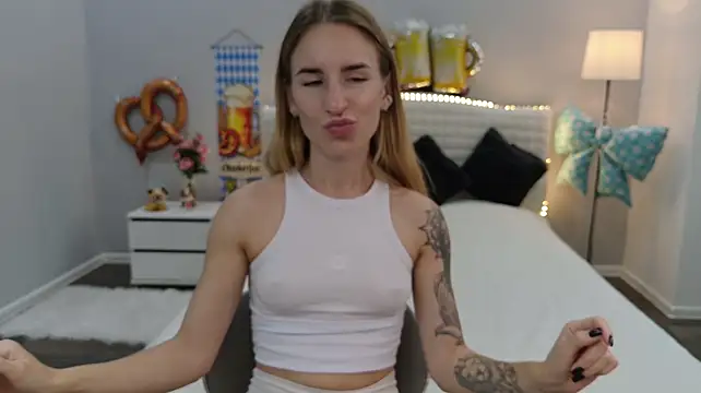 DeboraHorny webcam