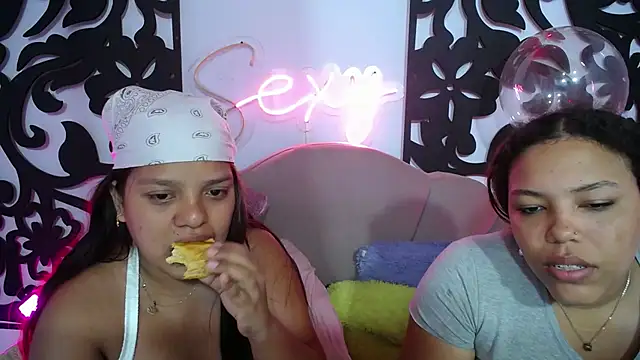 kittens_hornxyxx webcam