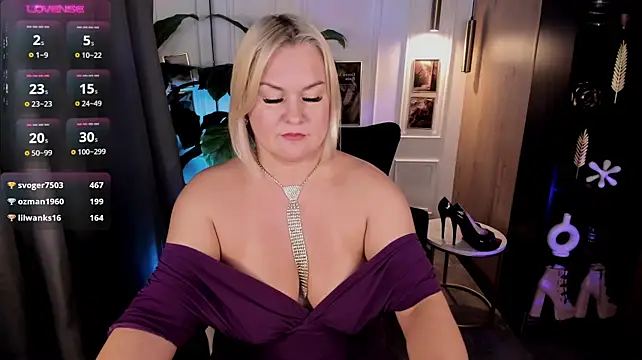 YolandaKiss webcam