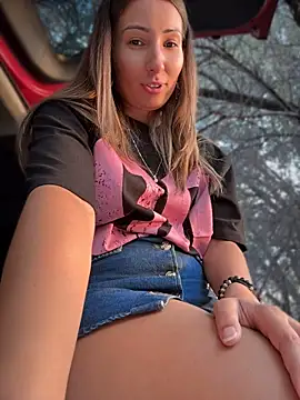 Wonder_Kari webcam