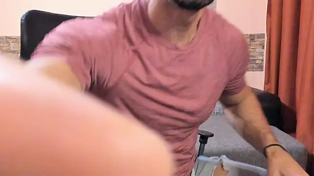 HotHunkTrainer webcam