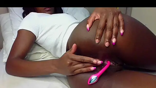 curvypetite webcam