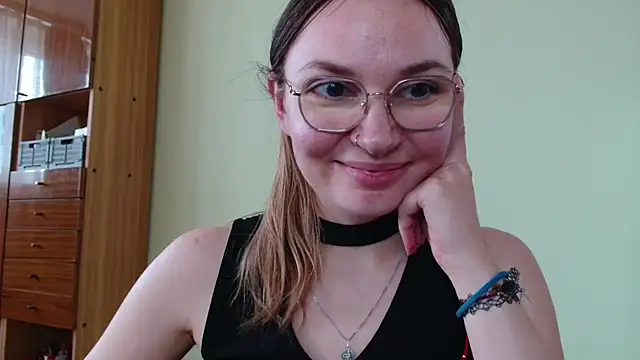 LooveELLYx webcam