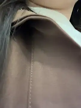 trytomakememoam live cam on StripChat