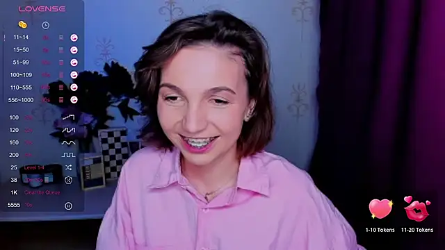 KindHazelHere_ webcam