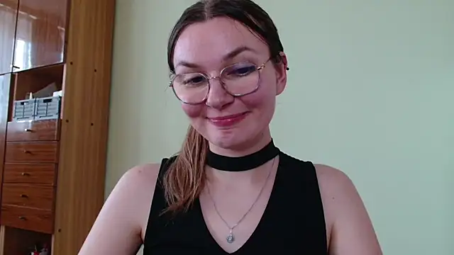 LooveELLYx webcam