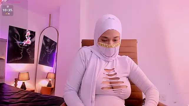 zuri_zayn webcam