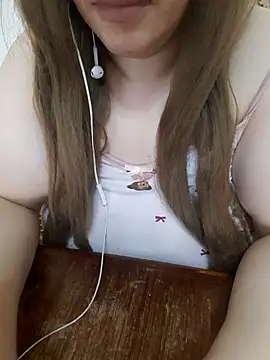 Madam_bezzzoul webcam