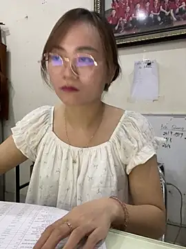 Lily_3324 live cam preview