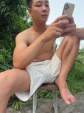 Naughty___asian webcam