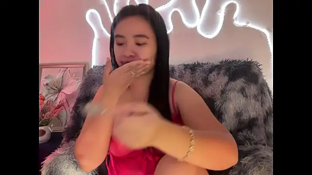 Slutty_Lauraxx webcam