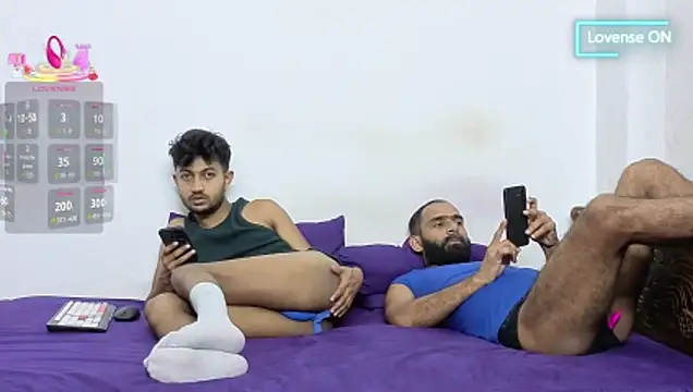 DesiDaddyandSon webcam