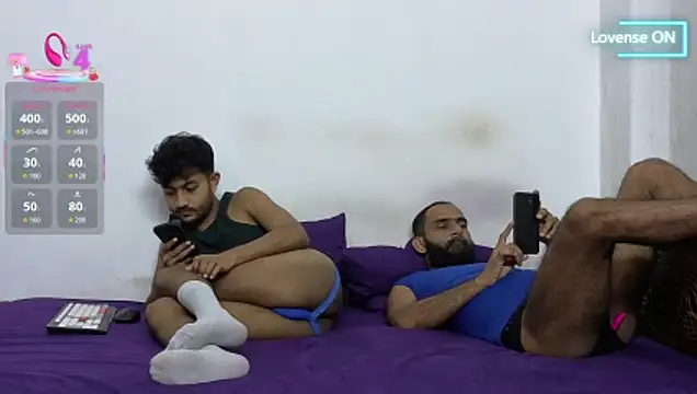 desidaddyandson's live room