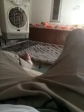 lovelyboy_live webcam