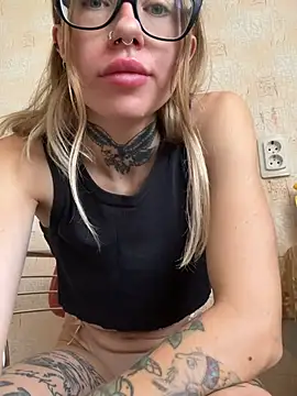 Nancyhot777 webcam